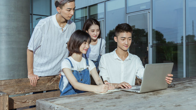 劳动经济学在职研究生哪个学校好考