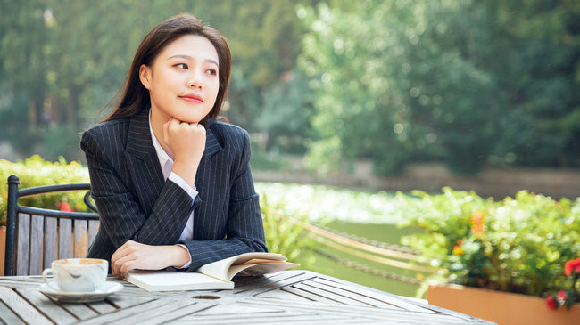 行政管理在职研究生哪个学校好考