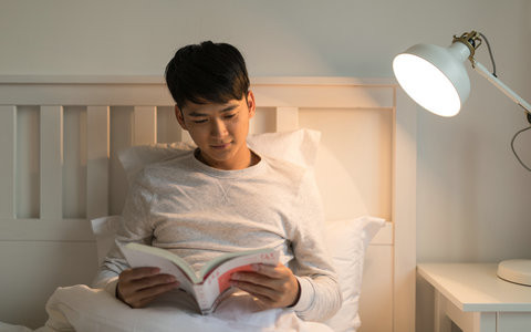 大连理工大学英语笔译在职研究生考试科目包括哪些？