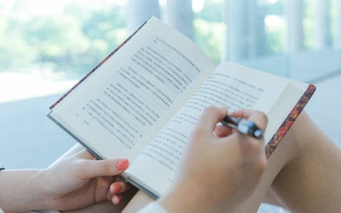 大连理工大学建筑学在职研究生好考吗？学制几年？