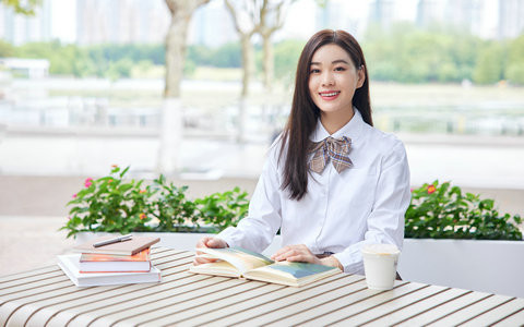 大连理工大学工商管理(MBA)在职研究生好考吗？学制几年？