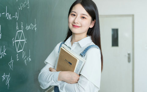 华东师范大学金融学在职研究生考试科目包括哪些？