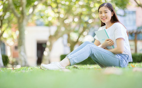 东南大学金融学在职研究生考试科目包括哪些？