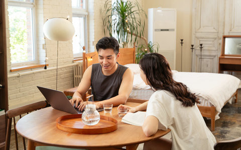 华东师范大学教育管理在职研究生好考吗？学制几年？