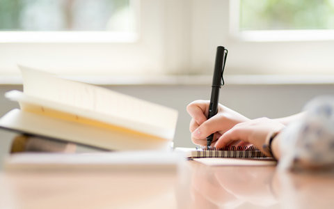 华东师范大学会计学(mpacc)在职研究生好考吗？学制几年？