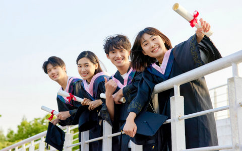 江南大学在职研究生上课方式是什么？