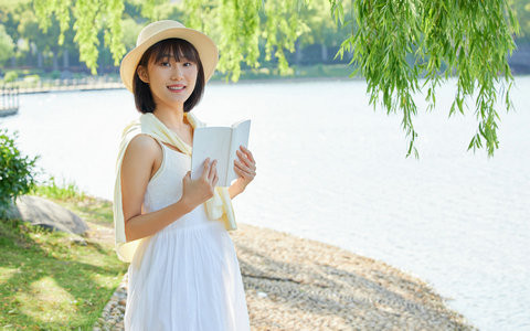 北京语言大学在职研究生上课方式是什么？