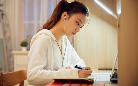 河南大学在职研究生上课方式是什么？