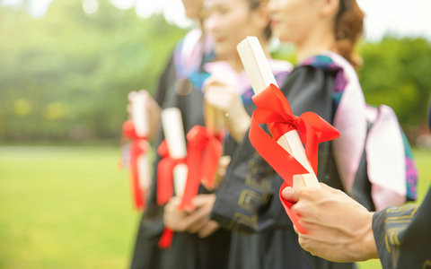 首都经济贸易大学在职研究生怎么样？值得报考吗？
