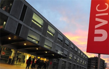 维克加泰罗尼亚中央大学