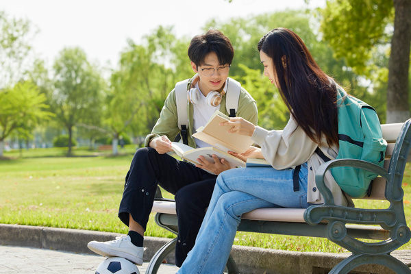 中央兰开夏大学在职硕士学制几年?毕业获得什么证书?