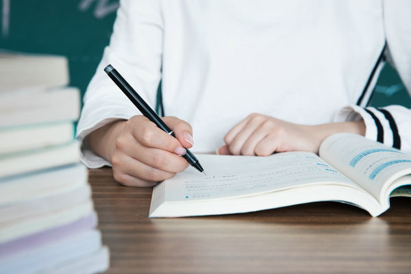 新疆农业大学在职研究生学费一年多少