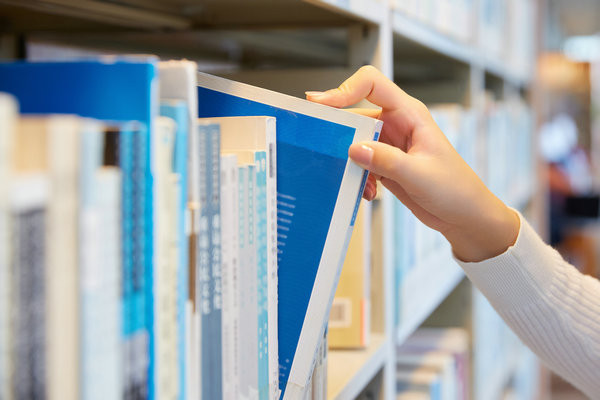 上海戏剧学院在职研究生学费一年多少