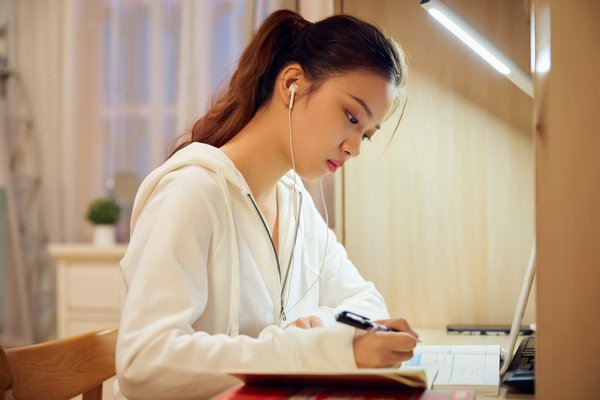 新疆财经大学在职研究生考试科目