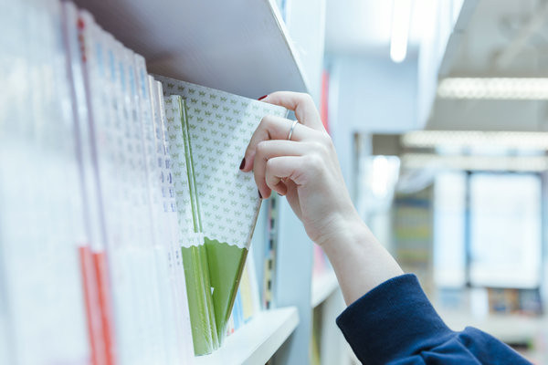 北京物资学院在职研究生学费一年多少