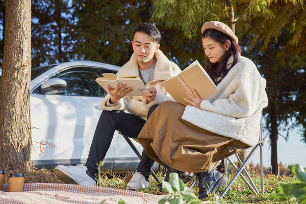 新疆财经大学在职研究生学费一年多少