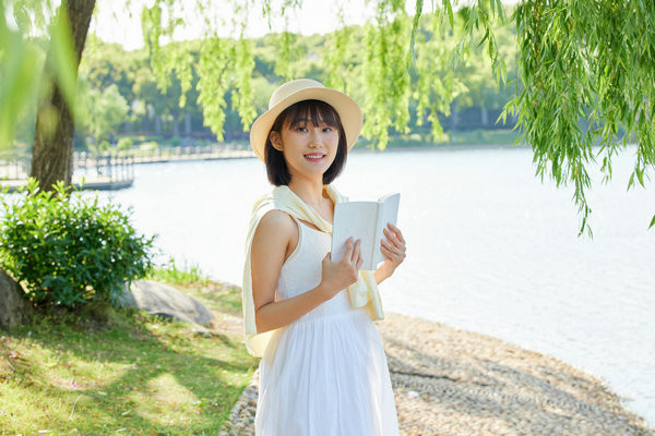 沈阳医学院在职研究生学费多少钱