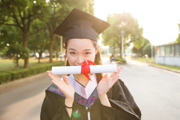 金融学在职研究生报名及考试时间