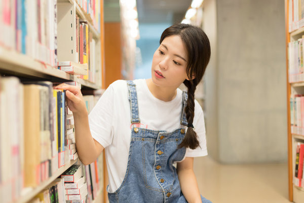 新乡医学院在职研究生学费多少