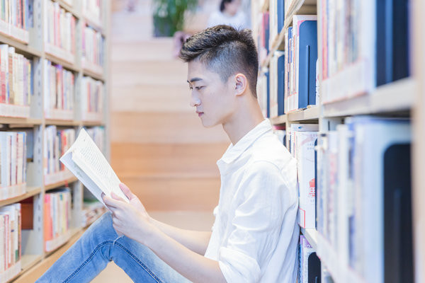 政治经济学在职研究生报考流程