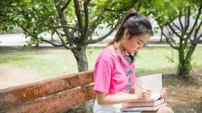 非全日制研究生学费多少钱