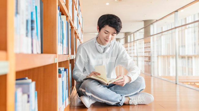 上海财经大学外国语学院在职课程培训班招生专业及学费，一文详解！
