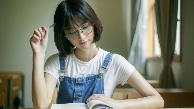 北京舞蹈学院在职研究生学费一年多少钱?