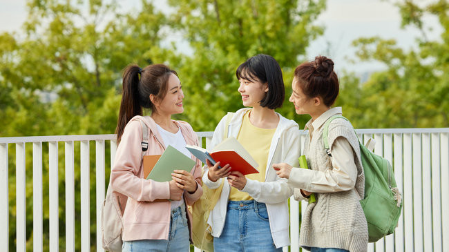 北京国家会计学院在职研究生学费一年多少钱？
