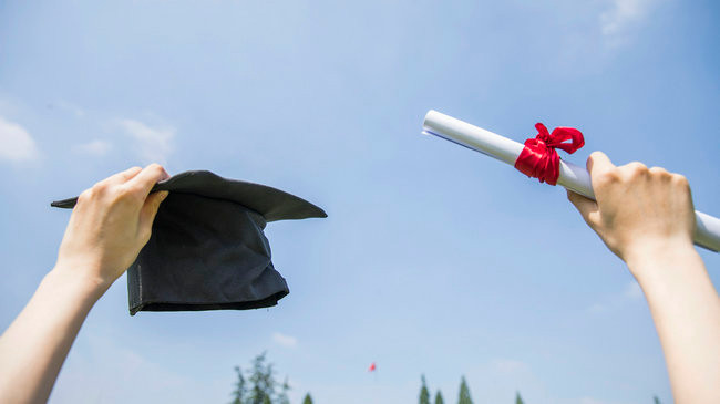 北京信息科技大学在职研究生报名及考试时间是什么时候？
