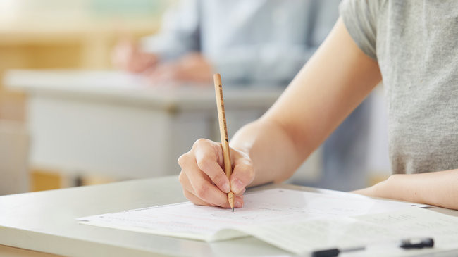 西北政法大学在职研究生学费多少钱？