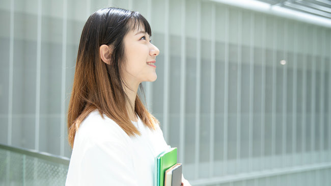 重庆理工大学在职研究生报名及考试时间是什么时候？