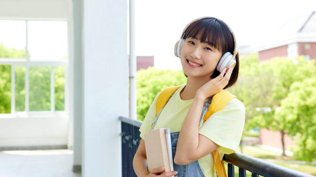 中国劳动关系学院在职研究生录取分数线是多少？