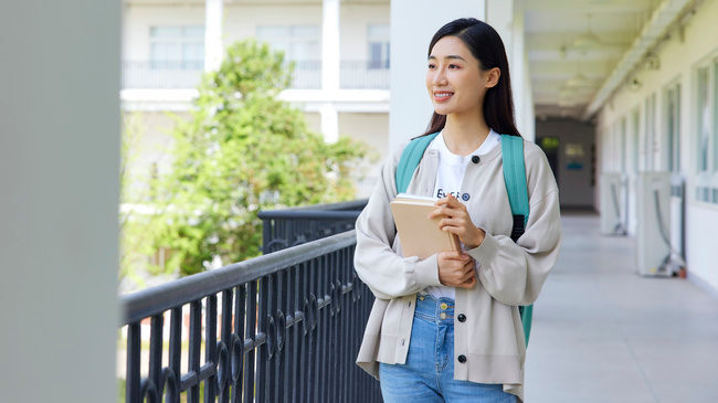 湖北中医药大学同等学力申硕学费多少钱？