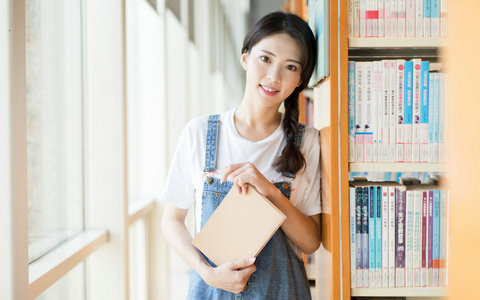 安徽大学非全日制研究生学费一年多少钱？