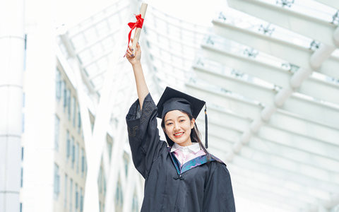 西安电子科技大学非全日制研究生学费一年多少钱？