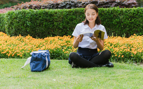 延安大学非全日制研究生学费一年多少钱？