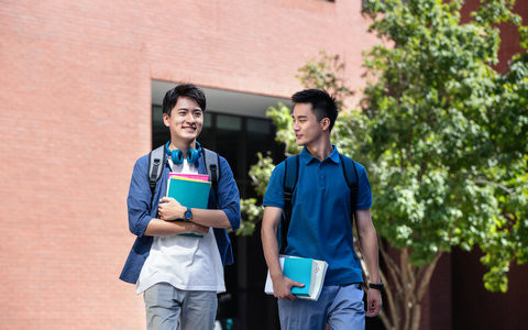 中国社会科学院研究生院非全日制研究生学费一年多少钱？