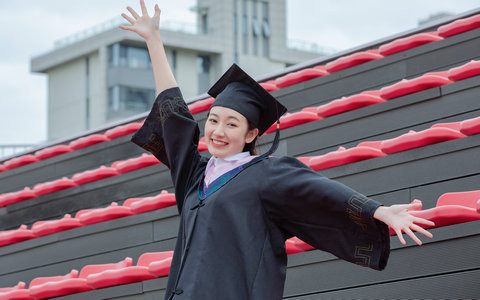 新疆大学非全日制研究生报考条件是什么？