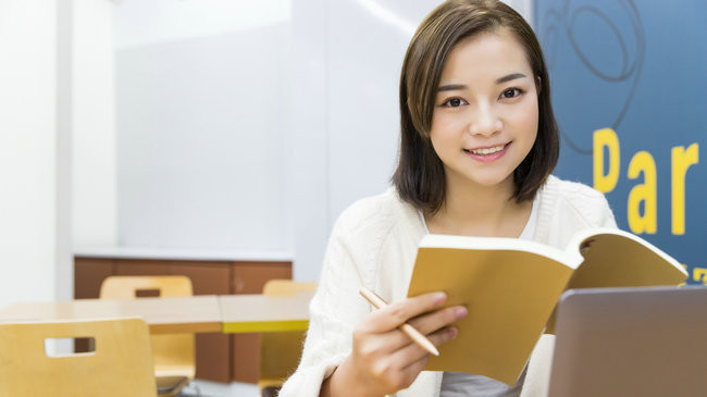 清华大学在职研究生学费多少钱？