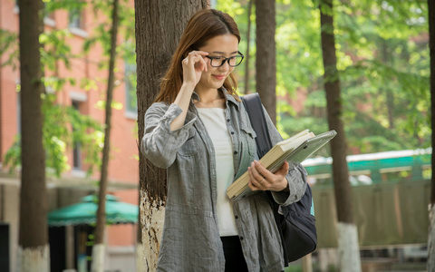 武汉大学非全日制研究生学费多少钱？