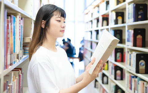 南京航空航天大学在职研究生学费多少钱？