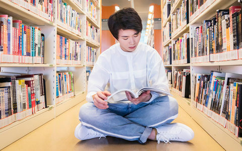 上海音乐学院在职研究生报名及考试时间是什么时候？