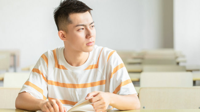 上海社会科学院同等学力申硕学费多少钱？