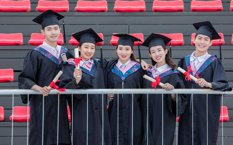上海理工大学在职研究生学费多少钱？