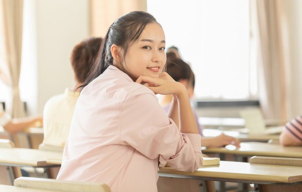 国内在职研究生招生院校有哪些？