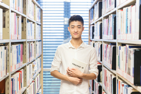 北京舞蹈学院在职研究生学费一年多少