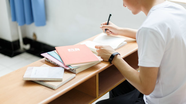 在职硕士学校名单及专业