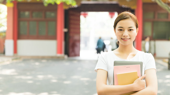浙江财经大学在职研究生好考吗？