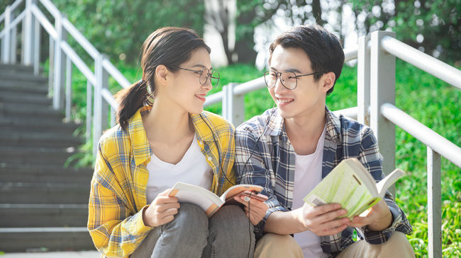 新疆财经大学在职研究生考试科目有哪些？