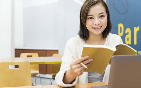 2025年国民经济学在职研究生招生院校及学费一览
